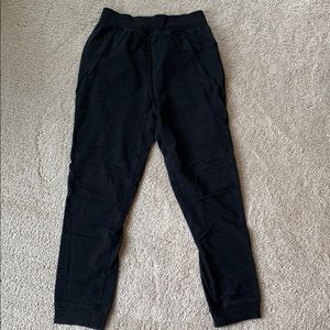 Men’s black Lululemon joggers